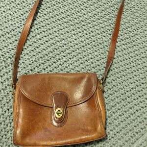Vintage Coach medium leather purse